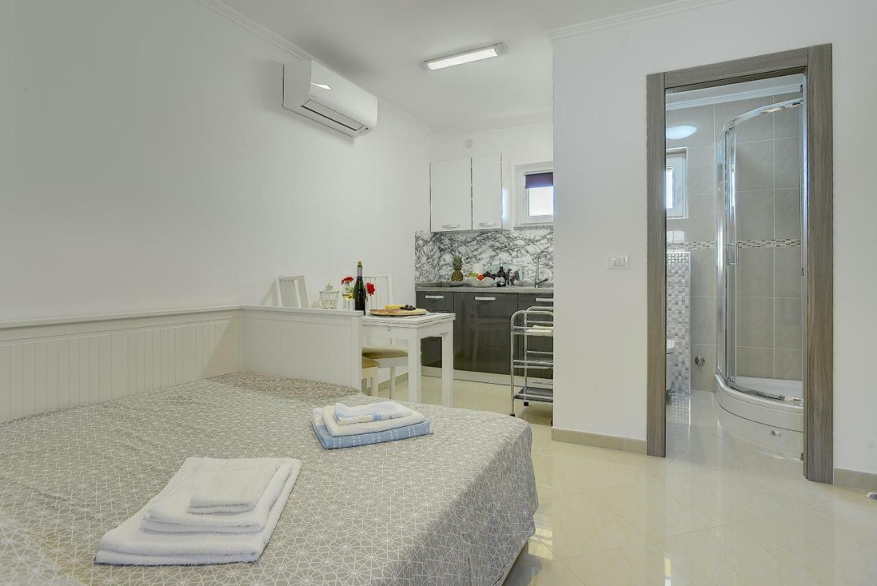 Diegos Apartments プーラ エクステリア 写真