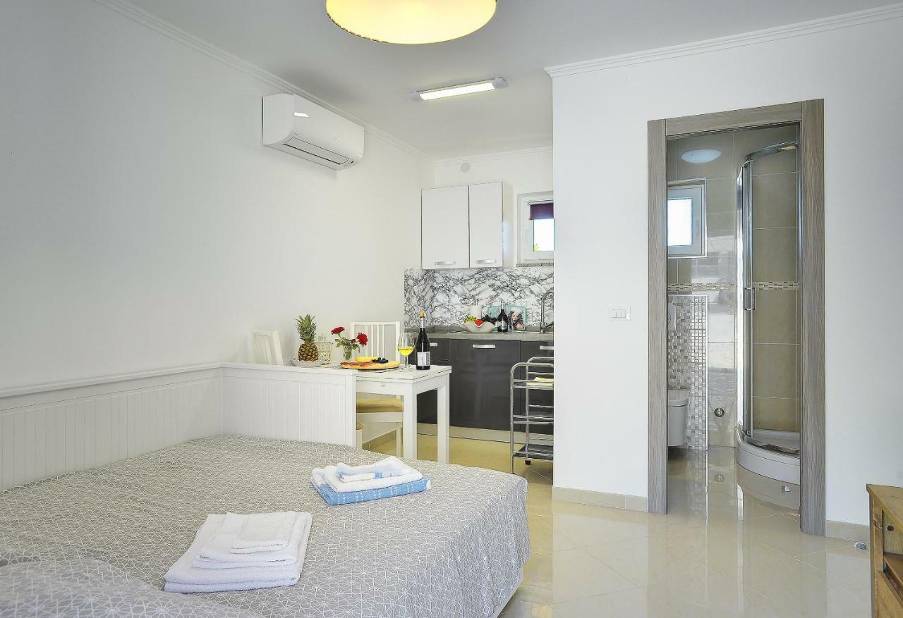 Diegos Apartments プーラ エクステリア 写真